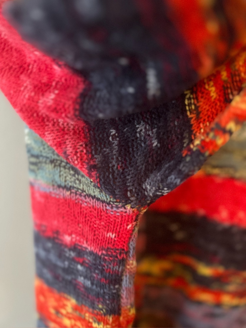 Long colourful cardigan - Picture 6 of 10